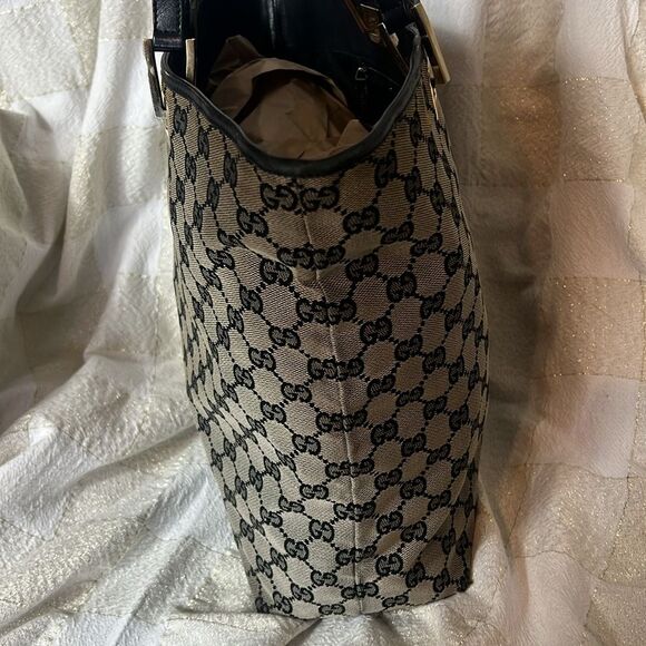 Gucci Beige and Black Patterned Tote - Picture 6 of 16